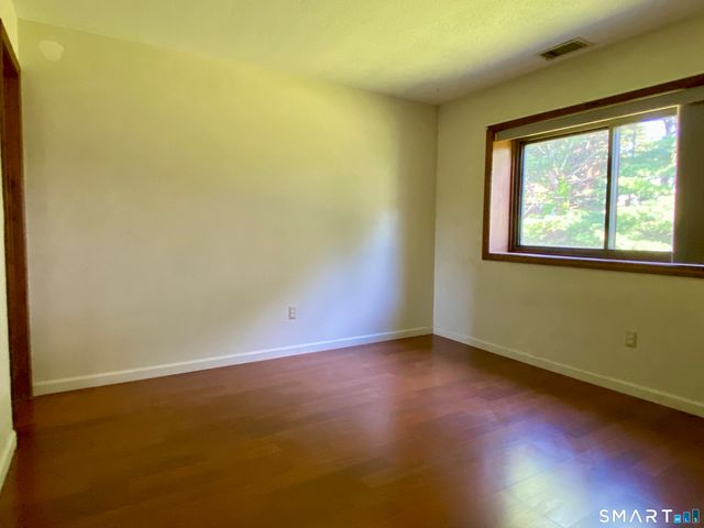 1104 Summer Hill Drive 1104, South Windsor, CT 06074