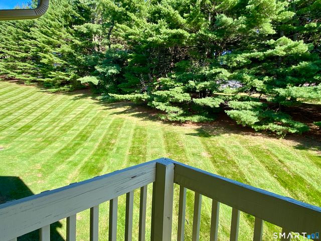 1104 Summer Hill Drive 1104, South Windsor, CT 06074