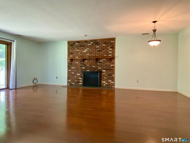 1104 Summer Hill Drive 1104, South Windsor, CT 06074