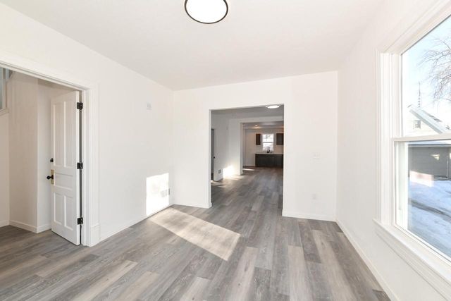 5807 20th AVENUE, Kenosha, WI 53140