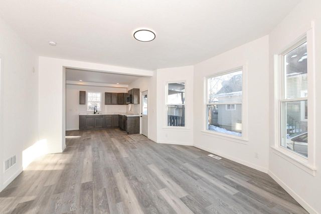 5807 20th AVENUE, Kenosha, WI 53140