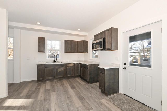 5807 20th AVENUE, Kenosha, WI 53140