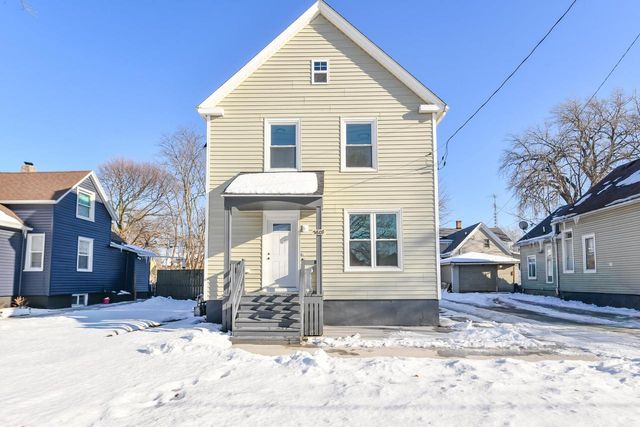 5807 20th AVENUE, Kenosha, WI 53140