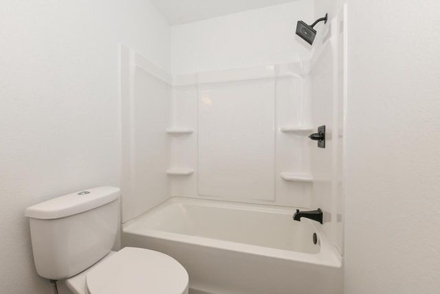 5807 20th AVENUE, Kenosha, WI 53140