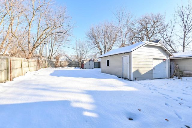 5807 20th AVENUE, Kenosha, WI 53140