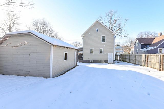 5807 20th AVENUE, Kenosha, WI 53140