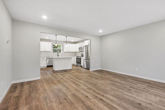 8768 E Sturtevant Avenue, Richland Twp, MI 49083