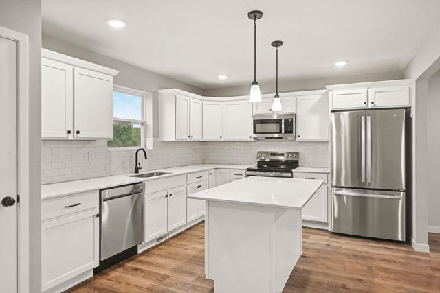 8768 E Sturtevant Avenue, Richland Twp, MI 49083