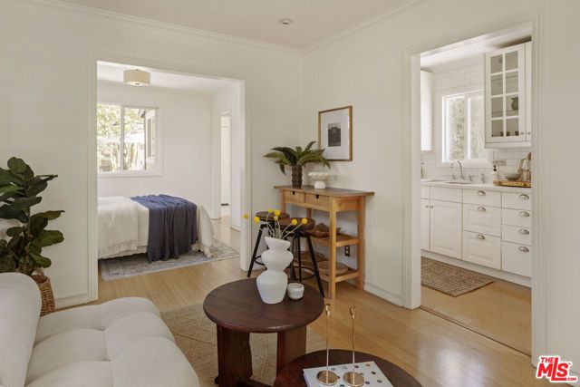 1022 Hyperion Avenue, Los Angeles, CA 90029
