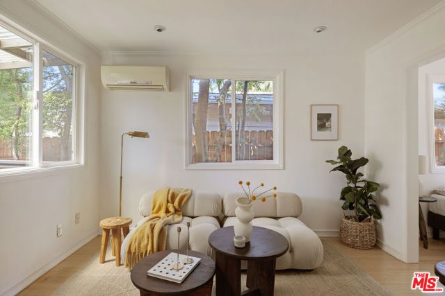 1022 Hyperion Avenue, Los Angeles, CA 90029