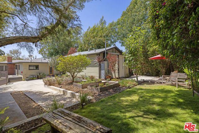 1022 Hyperion Avenue, Los Angeles, CA 90029