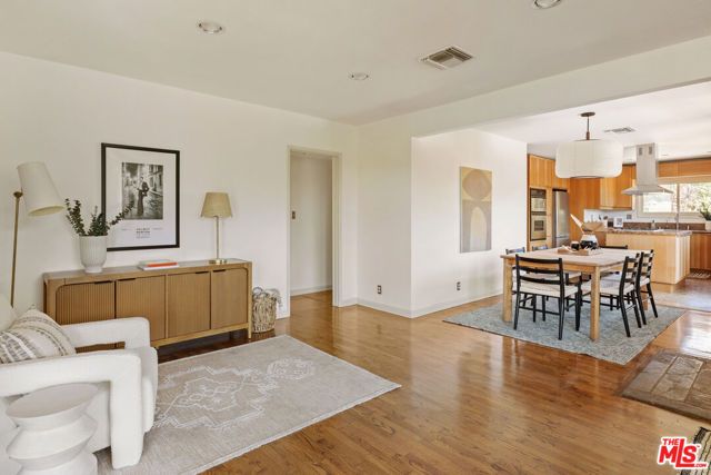 1022 Hyperion Avenue, Los Angeles, CA 90029