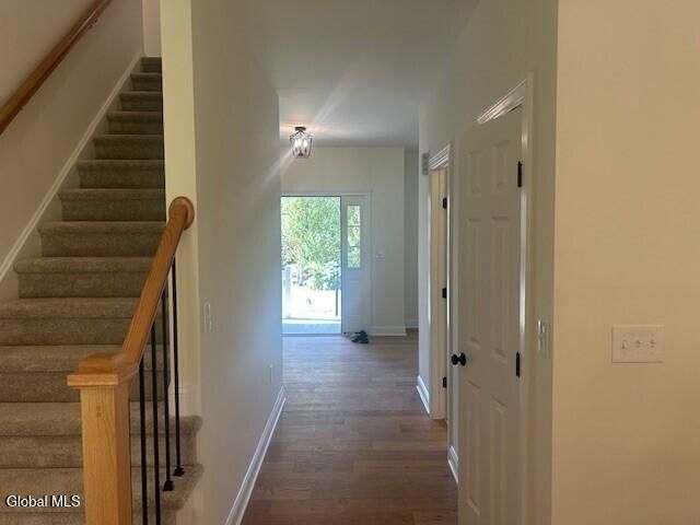 42 Waterford Avenue, Colonie, NY 12110