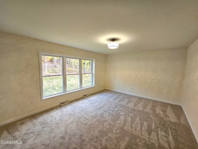 42 Waterford Avenue, Colonie, NY 12110