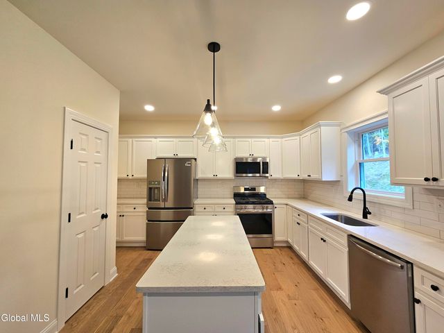 42 Waterford Avenue, Colonie, NY 12110