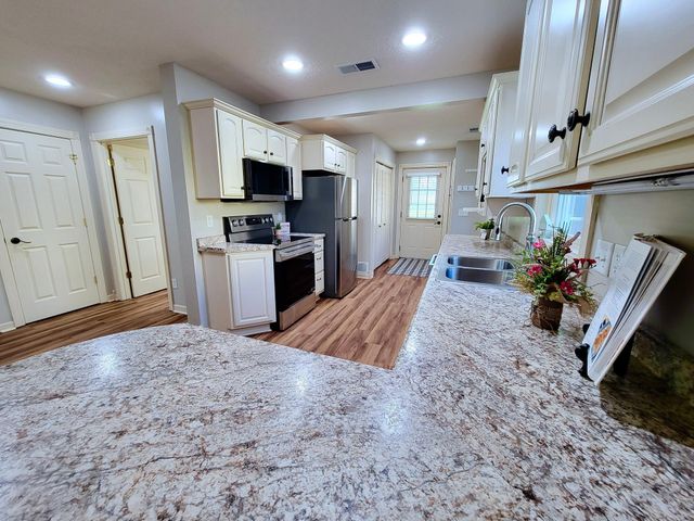 715 Elm Street, Anoka, MN 55303