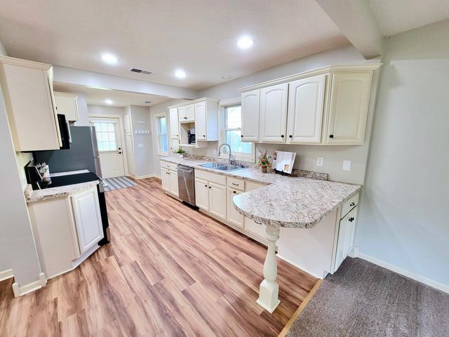 715 Elm Street, Anoka, MN 55303