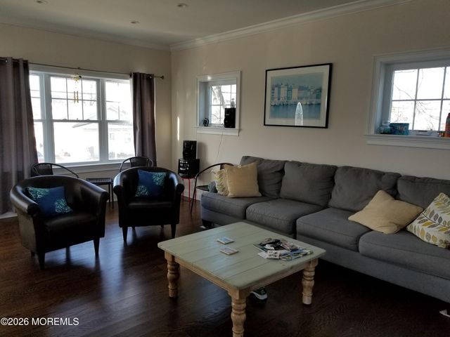 312 Saint Louis Avenue, Point Pleasant Beach, NJ 08742