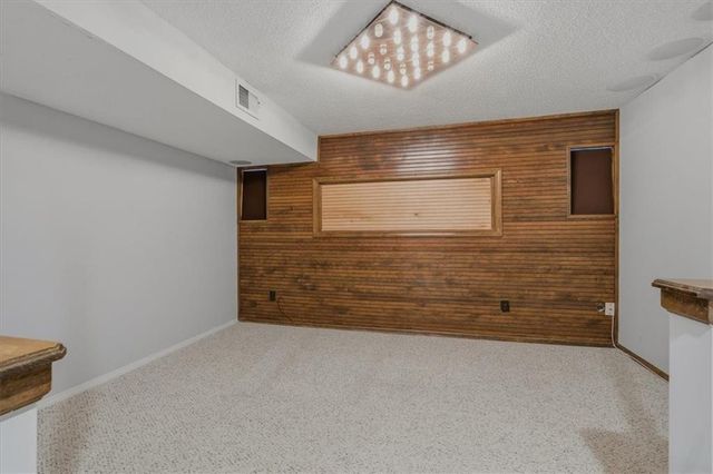 8258 Monrovia Street, Lenexa, KS 66215