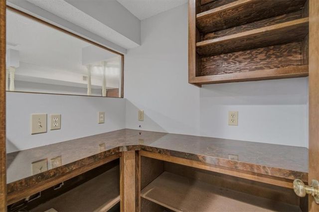 8258 Monrovia Street, Lenexa, KS 66215