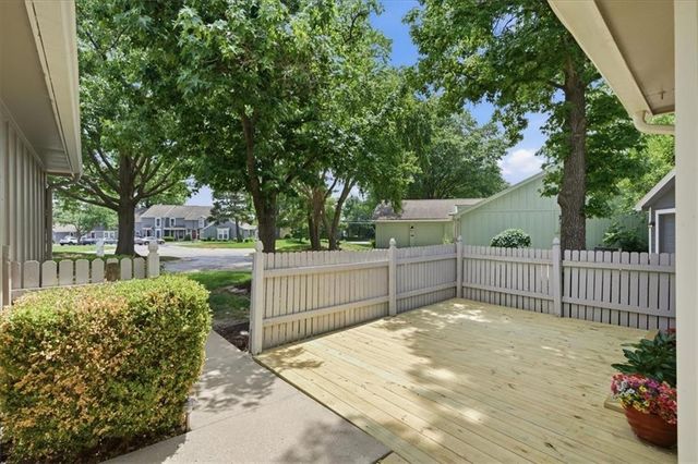 8258 Monrovia Street, Lenexa, KS 66215