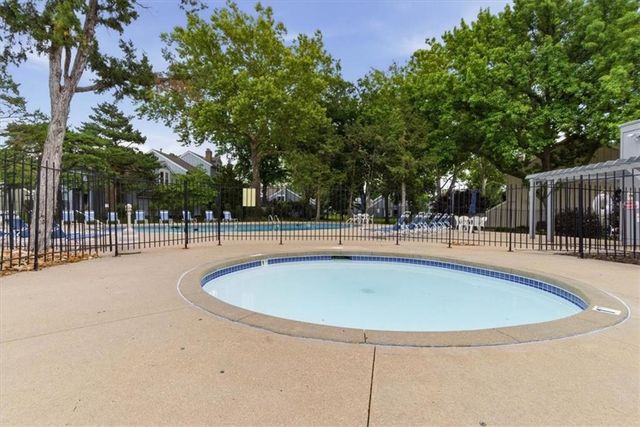 8258 Monrovia Street, Lenexa, KS 66215