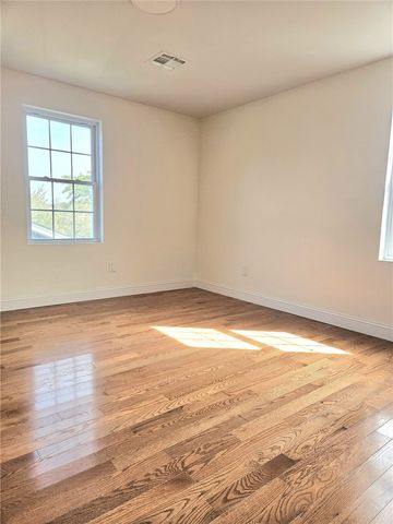 129 1st Avenue, Cranston, RI 02910