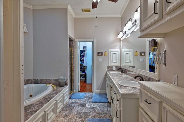 34 Ranch Creek Way, Magnolia, TX 77354