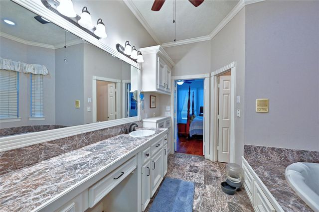 34 Ranch Creek Way, Magnolia, TX 77354