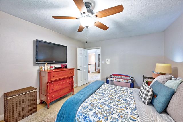 34 Ranch Creek Way, Magnolia, TX 77354