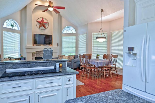 34 Ranch Creek Way, Magnolia, TX 77354