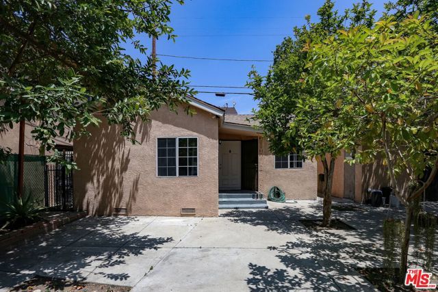 1379 W 37th Place, Los Angeles, CA 90007