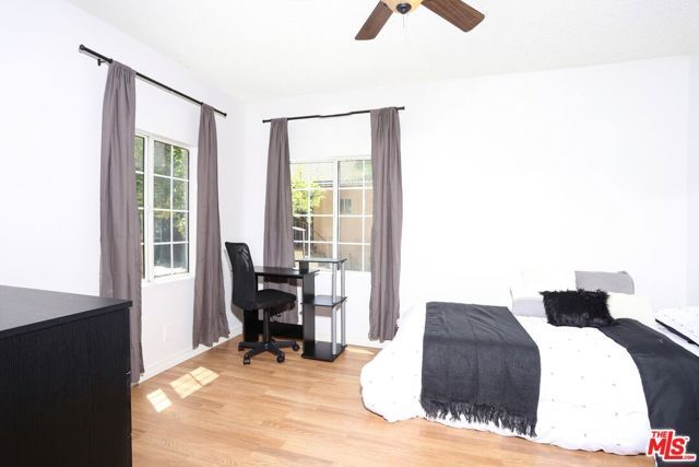 1379 W 37th Place, Los Angeles, CA 90007