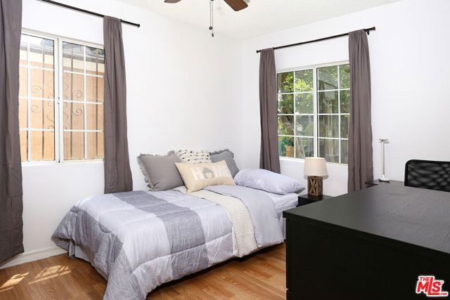 1379 W 37th Place, Los Angeles, CA 90007