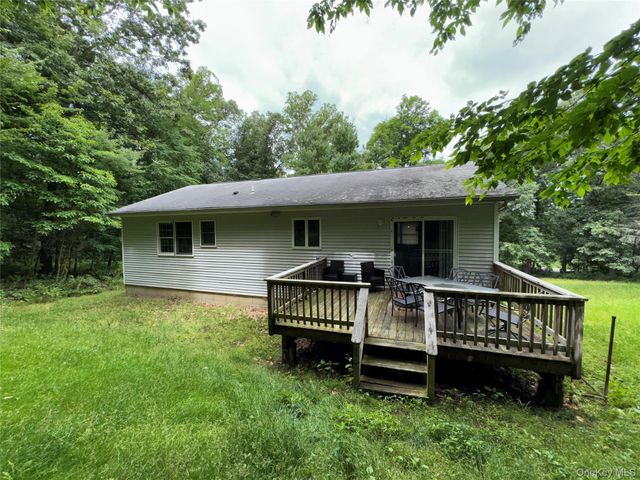 272 Van Wyck Lake Road, Fishkill, NY 12524