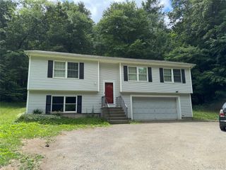 272 Van Wyck Lake Road, Fishkill, NY 12524