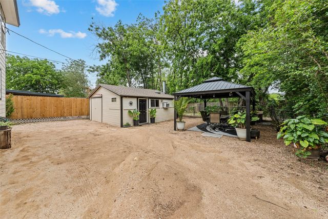 1205 N 17th Street, Waco, TX 76707