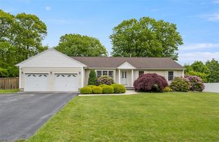 46 Bakewell Court, Cranston, RI 02921