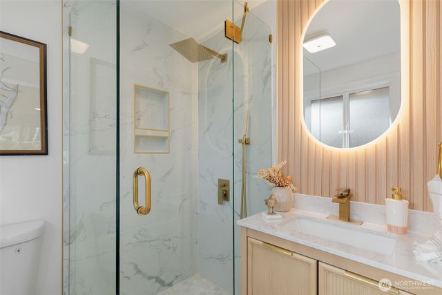 10009 45th Avenue NE, Seattle, WA 98125