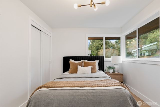 10009 45th Avenue NE, Seattle, WA 98125