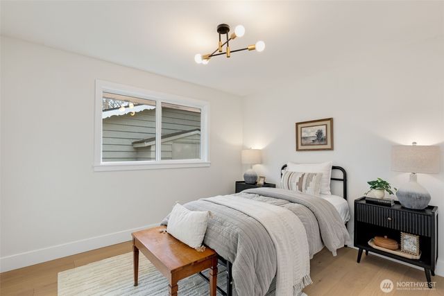 10009 45th Avenue NE, Seattle, WA 98125