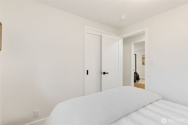 10009 45th Avenue NE, Seattle, WA 98125