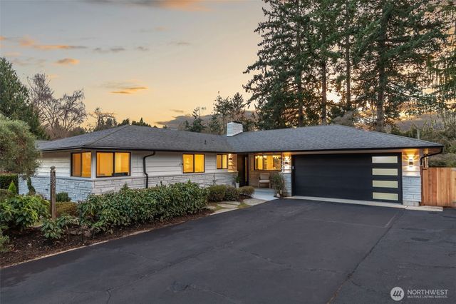 10009 45th Avenue NE, Seattle, WA 98125