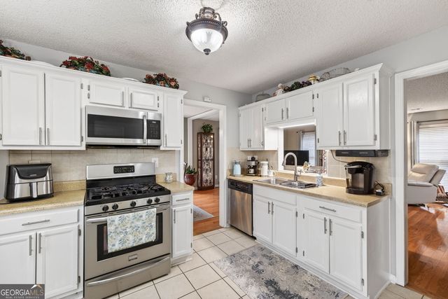 914 Wenham Lane, Lawrenceville, GA 30044