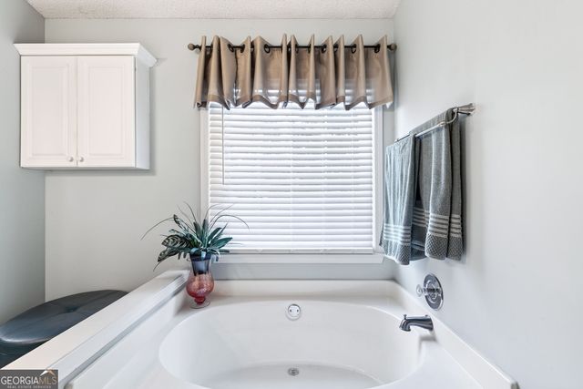 914 Wenham Lane, Lawrenceville, GA 30044