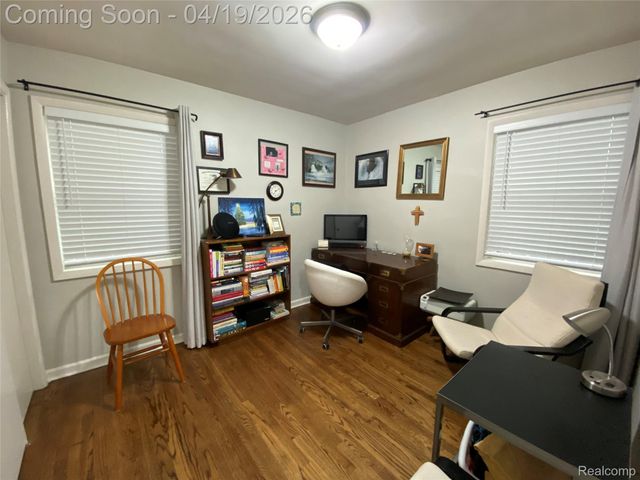 2016 W 12 Mile Road, Royal Oak, MI 48073