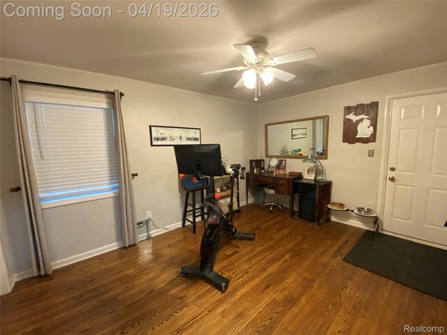 2016 W 12 Mile Road, Royal Oak, MI 48073