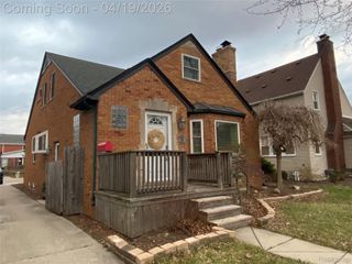 2016 W 12 Mile Road, Royal Oak, MI 48073