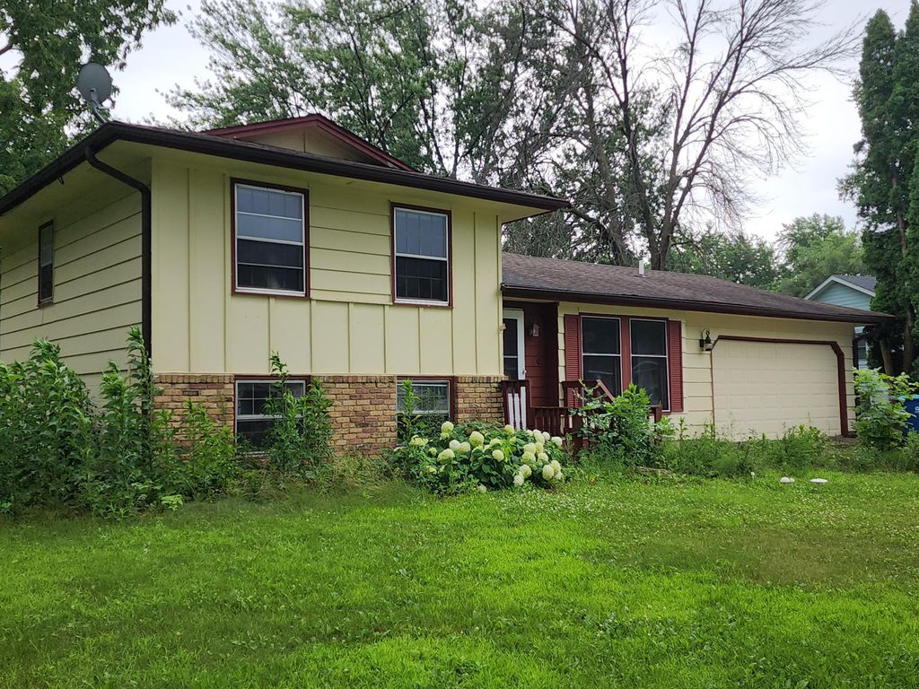 7130 167th Court W, Lakeville, MN 55068