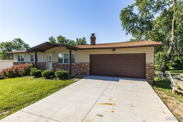 2831 Corral Estates Drive, Arnold, MO 63010